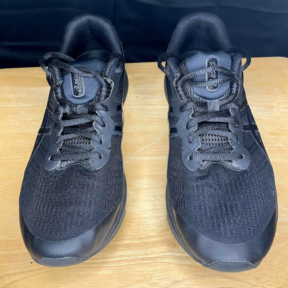 Men's ASICS All Black Gel GT-1000 Running Shoes Sneakers Size 10 EUC 1011A540